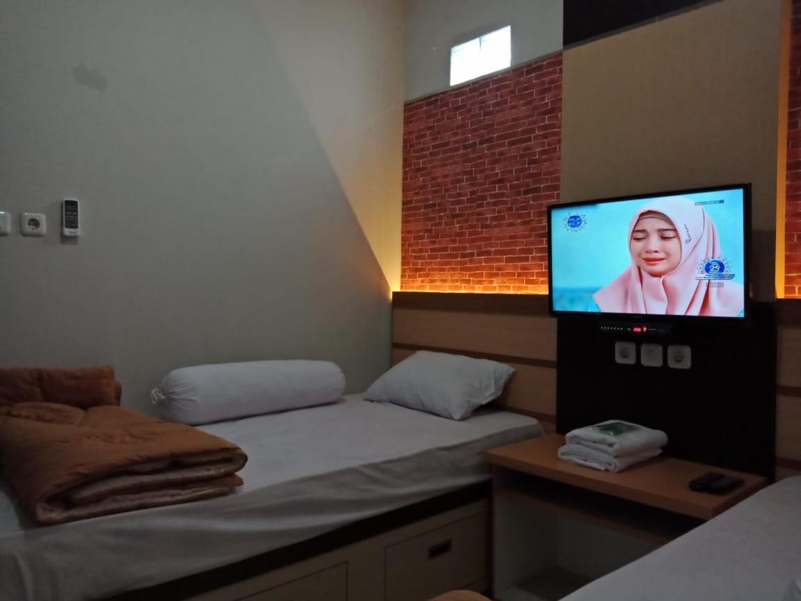 Amaya Guest House Syariah Alastuwo Exterior photo