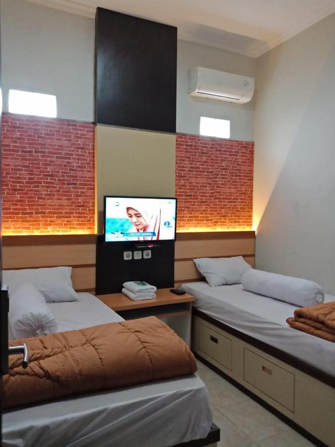 Amaya Guest House Syariah Alastuwo Exterior photo